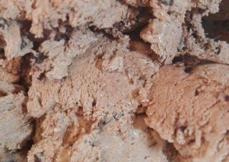 Chocolate chips chocolate ice-cream