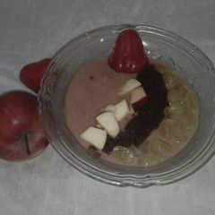 A picture of Mix fruits smoothie bowl.