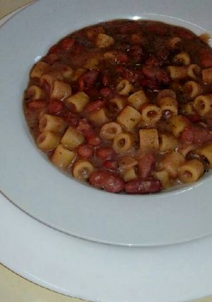 A picture of Pasta e fagioli.