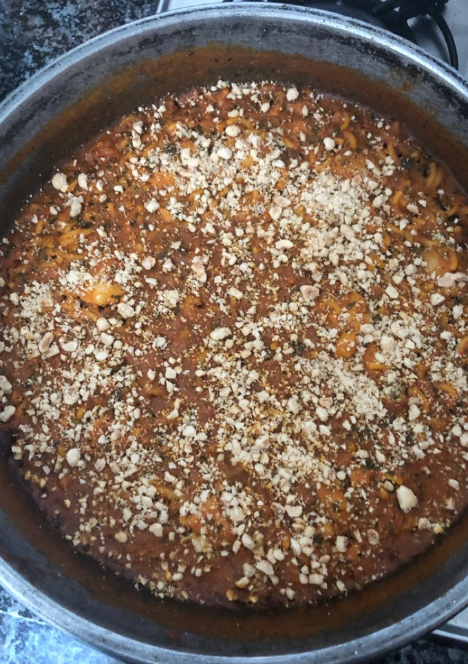 Una foto de 165. Fideos melosos de bacalao (principal paella)