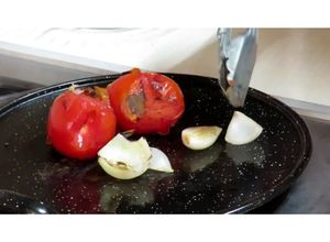 Una foto de Salsa roja
