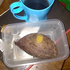 A picture of Gwashi na chai rangi for breakfirst.