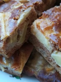 Gluténmentes, cukormentes almás bögrés süti recept fotója