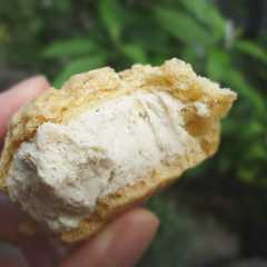 รูปของ Resep Milk Tea Cream Puff / Choux Au Craquelin / Kue Sus