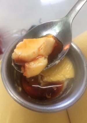 Hình của món Flan caramel.