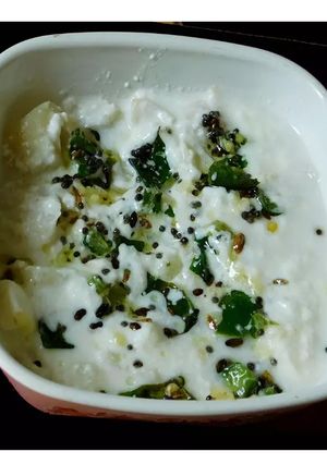 A picture of Amla raita.