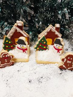 Una foto de Galletas casitas navideñas JL👶