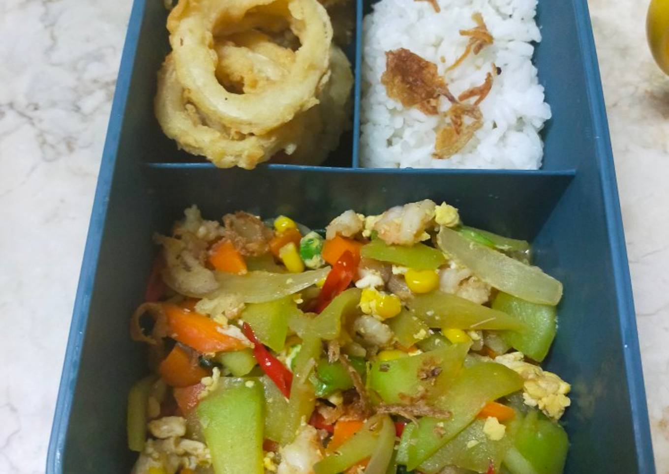 015. #bekalkerja : Tumis Labu Siam + Cumi Goreng Tepung