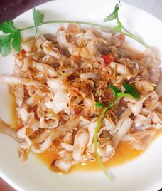 ốc móng tay xào sả ớt