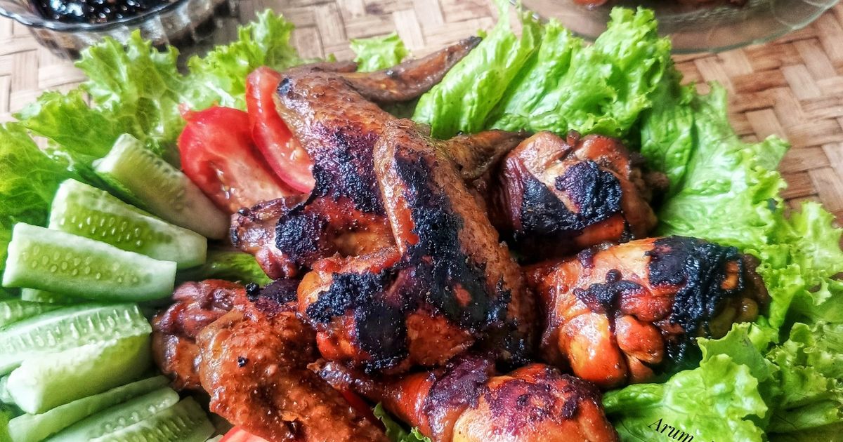 Ayam Bakar 3 Bumbu dengan Sambal Kecap