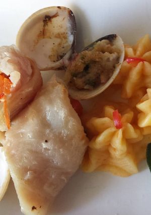 Una foto de Filetes de pescado rellenos de vegetales