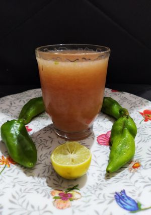 ગ્વાવા ચીલી શોર્ટસ (guvava chilly shots recipe in Gujarati) રેસીપી મુખ્ય ફોટો