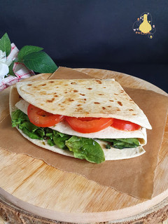 Una foto de *Wrap Caprese y más cositas*