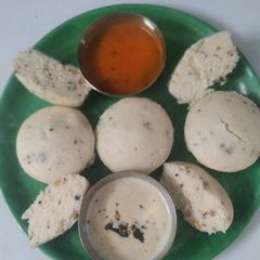 A picture of Kanchivaram Idli.
