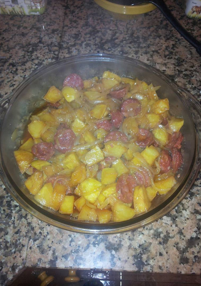 Una foto de Chorizos en su salsa