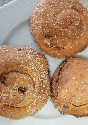 A picture of Tahini Cocoa Rolls.