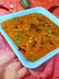 परवल की स्पेशल सब्जी (Parwal Ki Special Sabji ki recipe in hindi) रेसिपी मुख्य फोटो