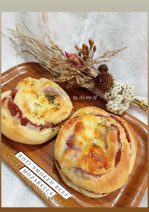 Foto resep Roti Smoked Beef Mozarella