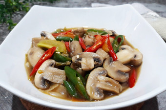 Resep TUMIS JAMUR KANCING CABE HIJAU (Jamur Champignon) Istimewa