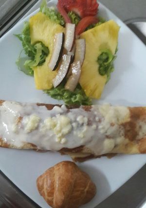 Una foto de Crepes de pollo champiñones y queso