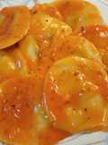 Lunette de boletus con tomate