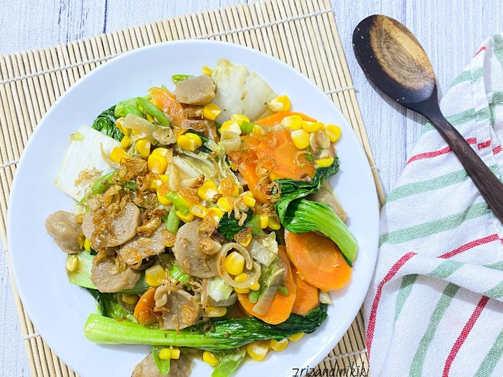 Langkah Mudah untuk Membikin Resep Capcay goreng baso ala chinese food yang Uenak Anti Ribet, Menggugah Selera