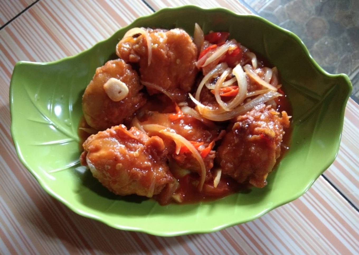 Ayam goreng kentucy saos tomat