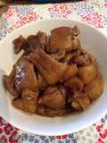 Braised Pork Feet with Daikon