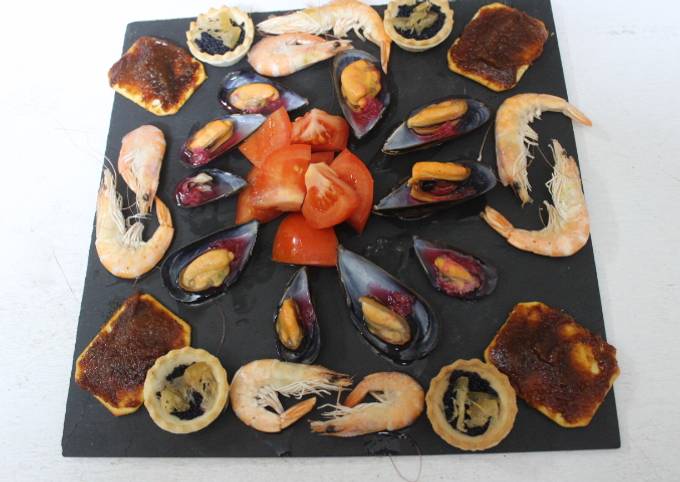 Tabla de mariscos con tartaletas de caviar Receta de jorbasmar- Cookpad