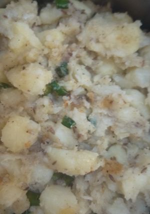 व्रत के आलू (vrat ke aloo recipe in Hindi) रेसिपी मुख्य फोटो