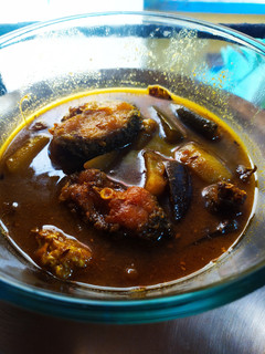আলু বেগুন দিয়ে কাতল মাছের ঝোল (Alu begun diye katol macher jhol recipe in bengali) রেসিপির প্রধান ছবি