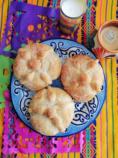Una foto de Pan de muerto tradicional 💀🥳