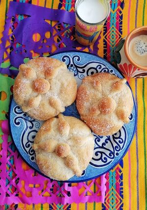 Una foto de Pan de muerto tradicional 💀🥳