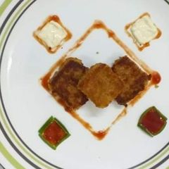 A picture of FISH SQUARES .