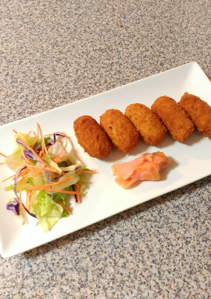 Una foto de Croquetas de salmóm ahumado