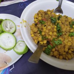 A picture of Matar Chaat.