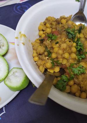 A picture of Matar Chaat.