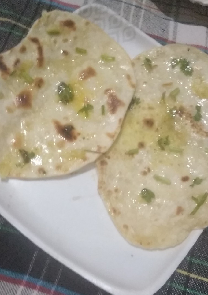 கார்லிக் பட்டர் நான் செய்முறை முக்கிய புகைப்படம்