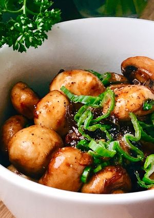Hình của món 🌱 Nấm Mỡ Kho Nước Tương Chay (Vegan).