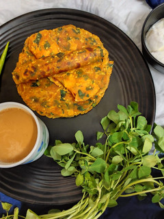 મેથી ના થેપલાં (Methi Thepla Recipe in Gujarati) રેસીપી મુખ્ય ફોટો