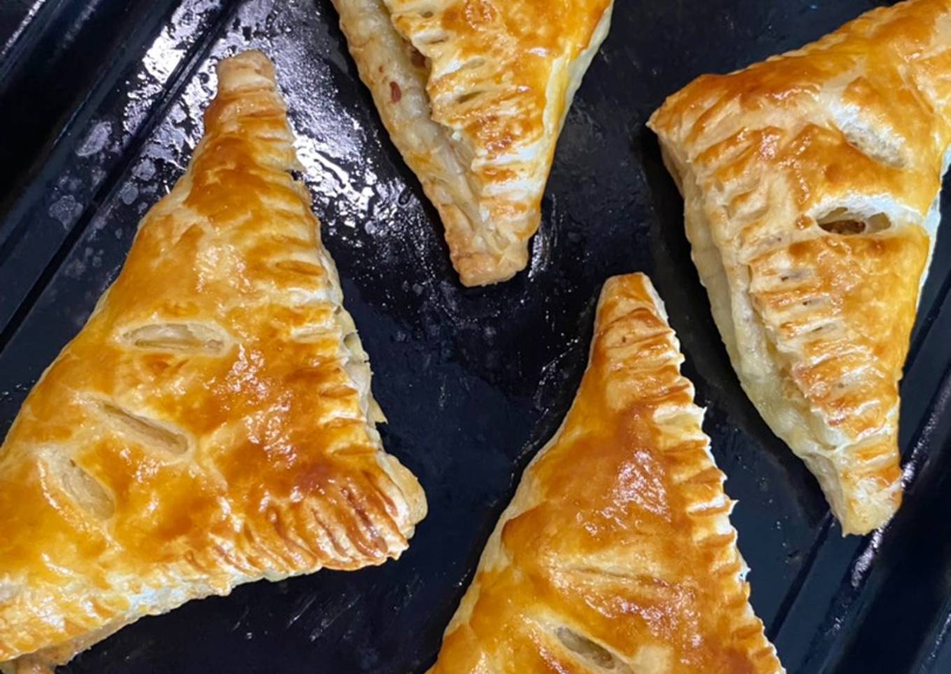 Beef & cheese puff pastry