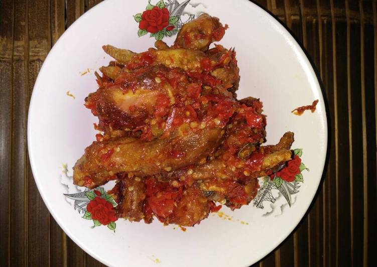 Resep Ayam Goreng Sambal Merah yang mudah