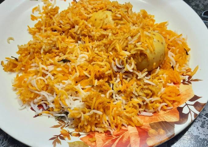 Hyderabadi Egg Dum Biryani