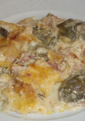Foto principal de Alcachofas con relleno de pollo, bechamel y gratinadas