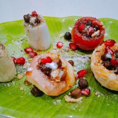 A picture of Refreshing fruits shots.