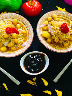छोले टिक्की (Chole tikki chaat recipe in Hindi) रेसिपी मुख्य फोटो