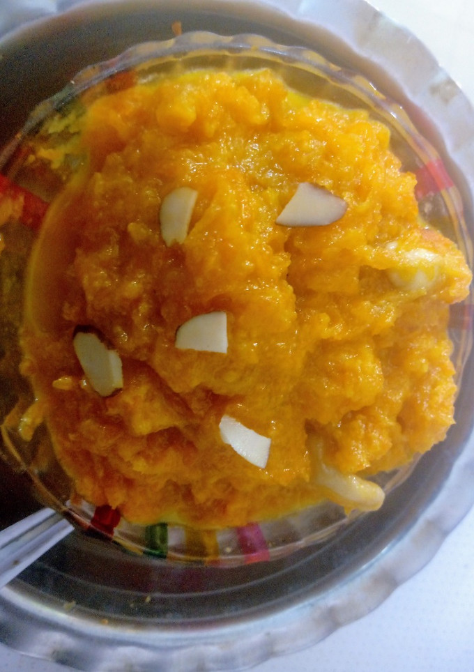 தித்திக்கும் கேரட் அல்வா (Carrot Halwa Recipe in Tamil) செய்முறை முக்கிய புகைப்படம்