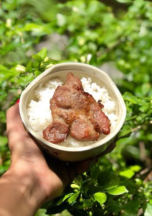 Hình của món Thịt Nạc Heo Nướng.