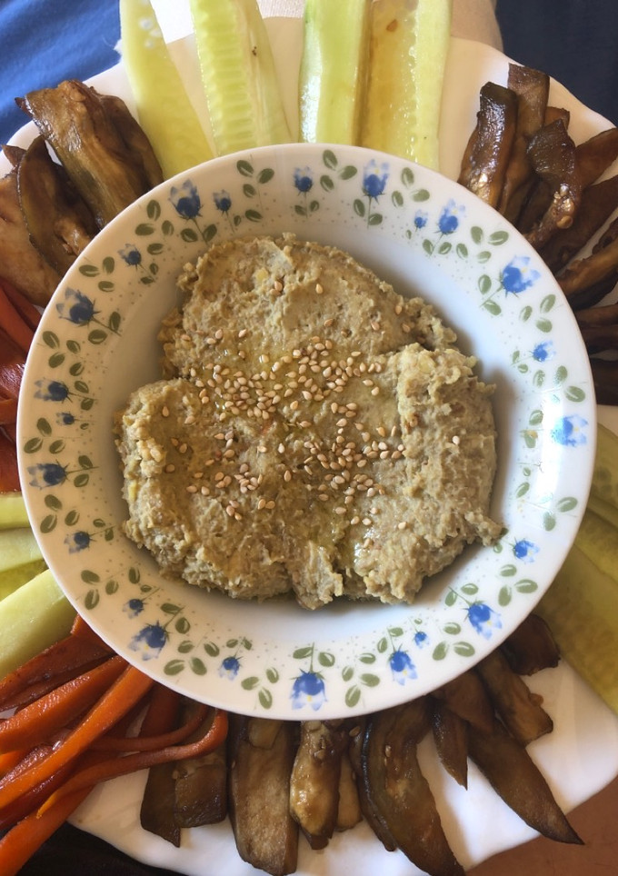 Una foto de 187. Hummus de lentejas (guarnición)