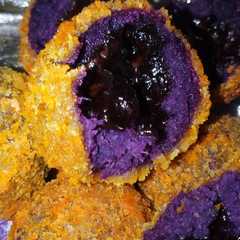 Bola ubi ungu isi coklat রেসিপির প্রধান ছবি